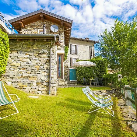 Casa La Terrazza Uno C Casa de Férias Cannobio