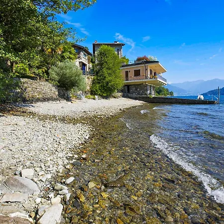 Casa La Terrazza Uno C Tatil Evi Cannobio