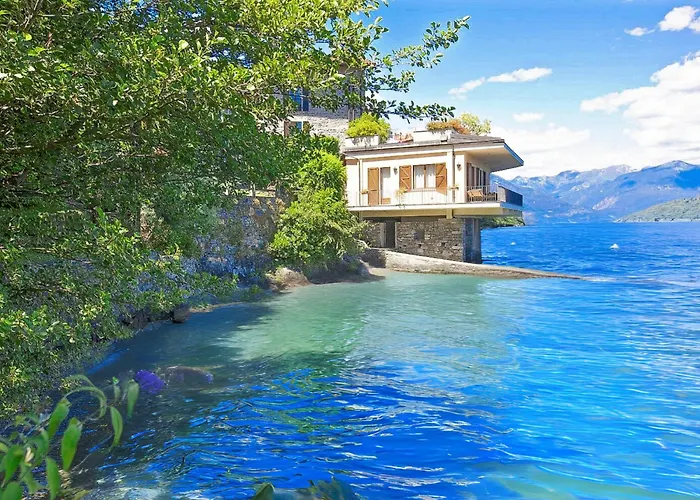 Casa La Terrazza Uno C Vakantiehuis Cannobio